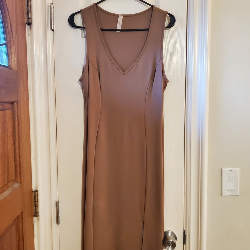 Brown dress